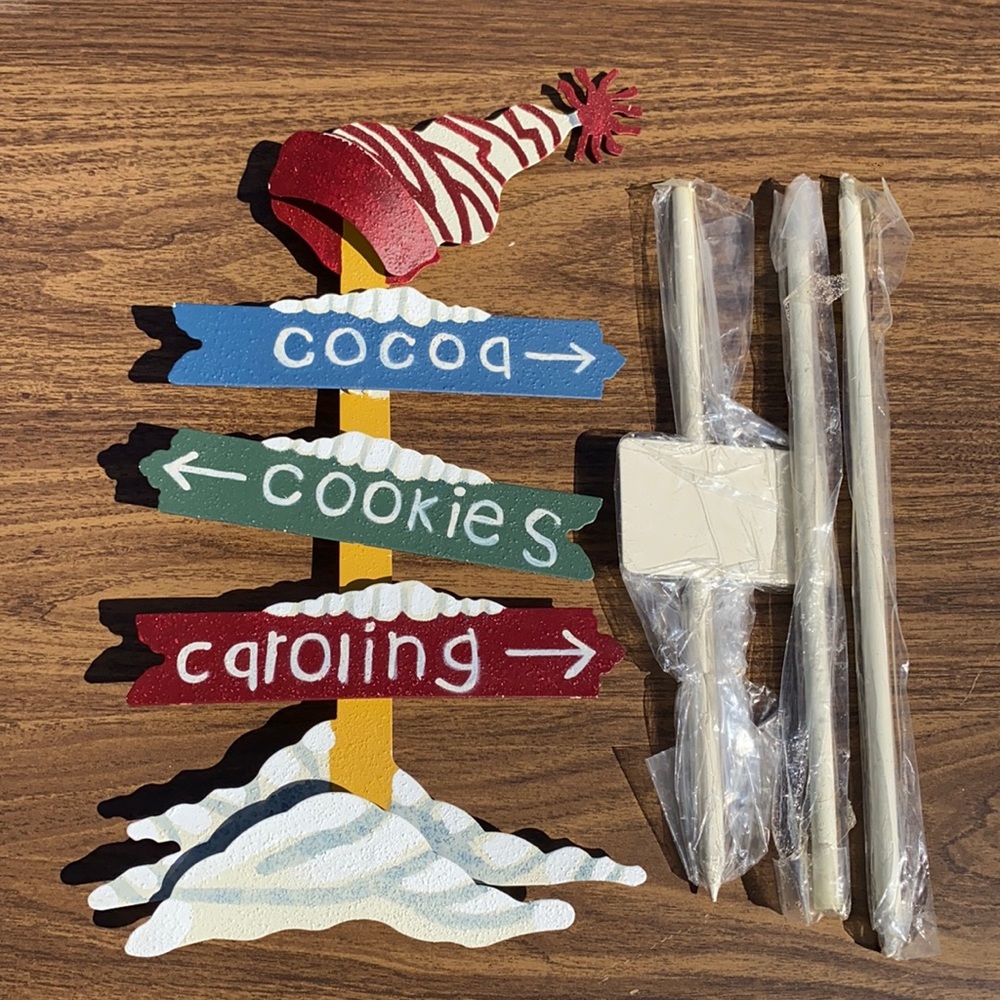 4 Coco Cookies & Caroling Yard Stakes